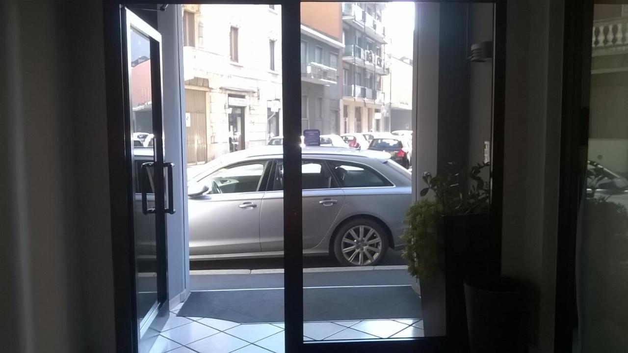 Bert Hotel Сесто-Сан-Джованни Экстерьер фото