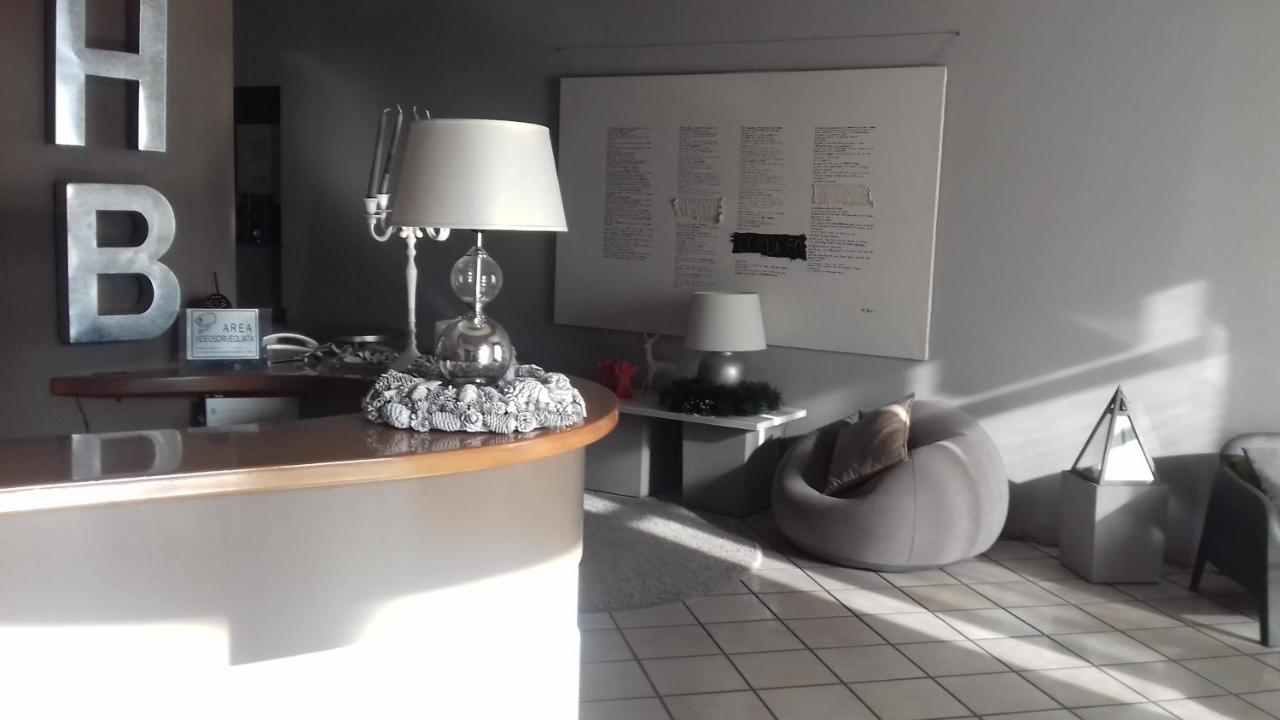 Bert Hotel Сесто-Сан-Джованни Экстерьер фото